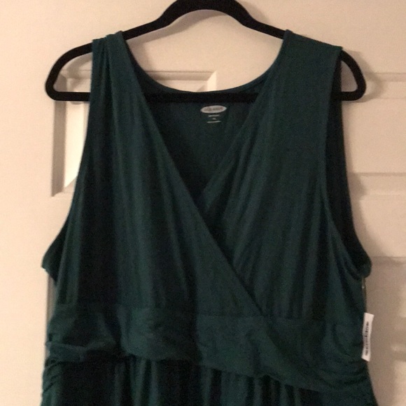 Maternity - Sleeveless v-neck dress - Picture 2 of 2